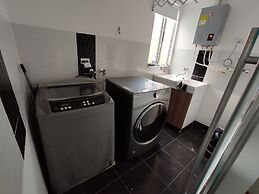 Cra. 81 No. 37d - 17