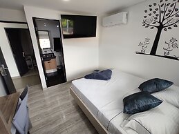 Cra. 81 No. 37d - 17