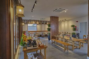 Little Gem - An Eco-Friendly Boutique Hotel & Spa