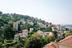 Stunning Sea View Loft 5 min to Park in Kuzguncuk