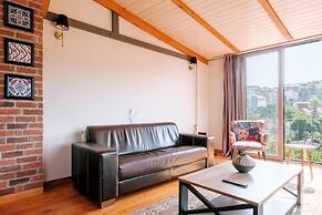 Stunning Sea View Loft 5 min to Park in Kuzguncuk