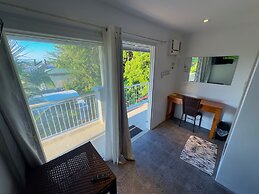 Victoria's Bed & Breakfast