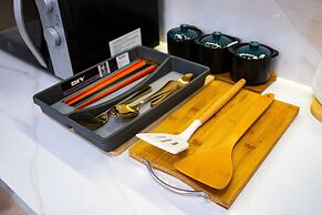 Convinia Luxury The Peak Midtown