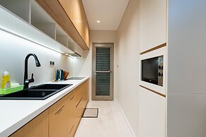 Convinia Luxury The Peak Midtown