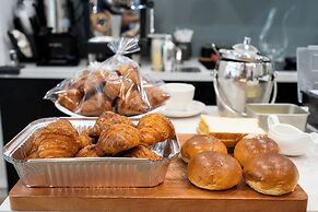 Convinia Luxury The Peak Midtown