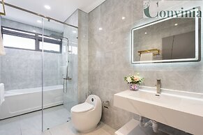 Convinia Luxury The Peak Midtown