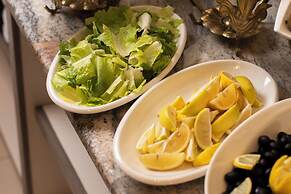 Luciana Hotel by FHM