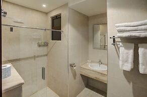 Luciana Hotel by FHM