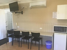 Charleville Waltzing Matilda Motor Inn