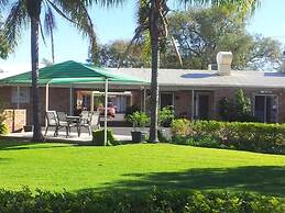Charleville Waltzing Matilda Motor Inn