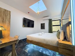 The Arundell Hotel