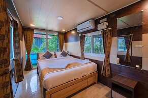 Dusk and Dawn Beach Resort