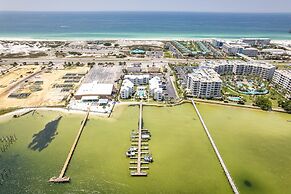 Hermitage 309 2 Bedroom Condo by RedAwning