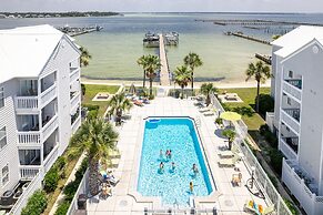 Hermitage 309 2 Bedroom Condo by RedAwning