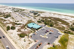 Hermitage 309 2 Bedroom Condo by RedAwning