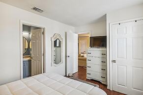 Hermitage 309 2 Bedroom Condo by RedAwning