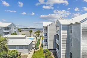 Hermitage 309 2 Bedroom Condo by RedAwning