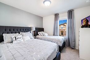 Modern Townhome W Private Pool Windsor At Westside 5 Bedroom Townhouse