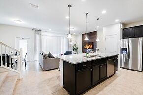 Modern Townhome W Private Pool Windsor At Westside 5 Bedroom Townhouse
