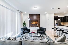 Modern Townhome W Private Pool Windsor At Westside 5 Bedroom Townhouse