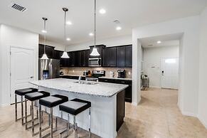 Modern Townhome W Private Pool Windsor At Westside 5 Bedroom Townhouse