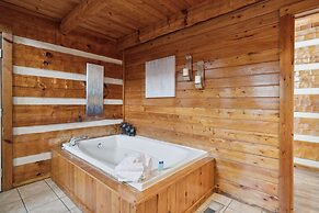 An Affair To Remember 1 Bedroom Cabin by Heavenly Views Resort