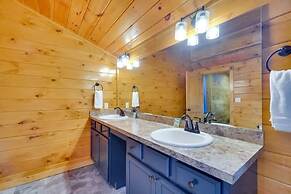 Sensational Views 4 Bedroom Cabin by Heavenly Views Resort