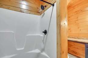 Sensational Views 4 Bedroom Cabin by Heavenly Views Resort