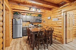 Parkway Treasure 3 Bedroom Cabin by Heavenly Views Resort