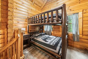 Parkway Treasure 3 Bedroom Cabin by Heavenly Views Resort