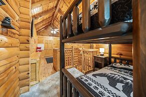 Parkway Treasure 3 Bedroom Cabin by Heavenly Views Resort