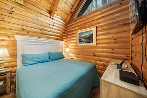 Parkway Treasure 3 Bedroom Cabin by Heavenly Views Resort
