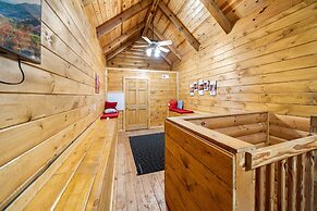 Parkway Treasure 3 Bedroom Cabin by Heavenly Views Resort