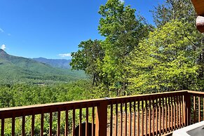 Elkmont Views Cabin by Heavenly Views Resort