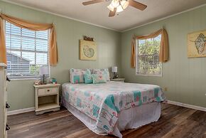 Sunset Point - 2249 Mallard St 3 Bedroom Home by RedAwning