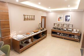 Hotel Sharda Residency