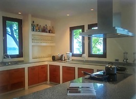 Baan Panwa Private Vacation Villae