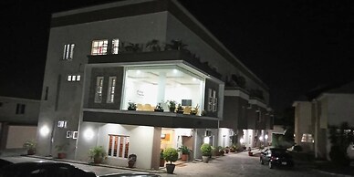 Novel Suites And Resort