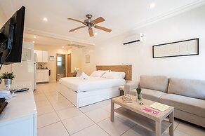 Casa Del Mar Beach Apartment