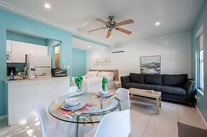 Casa Del Mar Beach Apartment