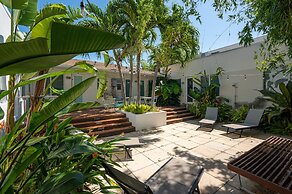 Casa Del Mar Beach Apartment