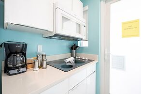 Casa Del Mar Beach Apartment