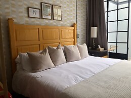 Hotel Puerta Roja Rome