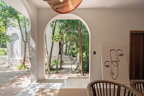 Anat Tantric Boutique Hotel