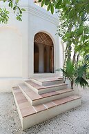 Anat Tantric Boutique Hotel