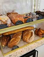 St Hugh Hotel Wagga Wagga