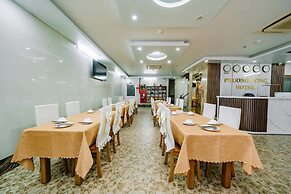 Phuong Dong Hotel