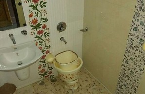 Goroomgo Khanday Guest House srinagar