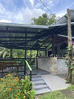 The Twin Studio Cottages
