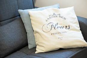 PORT CITY HAIFA- Authentic German Colony